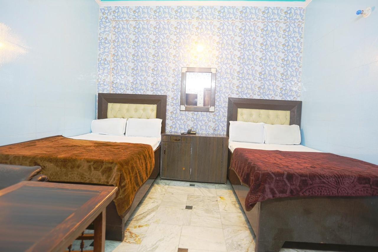 Spot On 43436 Hotel Mannat Spot Moradabad Exterior foto